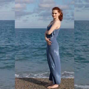 Giulia Ottonello Instagram - 🎶…You forgot that glorious feeling that you get when you get the truth…🎶

🌬🌊
Ho attinto nuovamente da questi bellissimi e azzurrissimi scatti di @mrk.songwriter per rinnovare tutte le varie immagini di profilo di tutti i miei social affinché tutto questo mare e tutto questo cielo mi aiutino a navigare verso la direzione più giusta per me…🙏
#gratitudine
#instagram 
#youtube 
#tiktok 
#Fb
#socialmedia