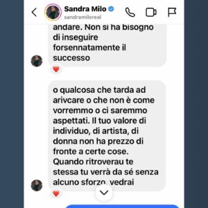 Giulia Ottonello Instagram - Signora Sandra, dolcissima e luminosissima anima, grazie davvero per tutto, ti abbraccio forte e sono sicura che la tua luce resterà sempre intensa e forte. Grazie per tutto, anche quando, leggendo un mio post dove raccontavo di momenti bui e di grande sconforto, Tu, dal nulla, hai deciso di scrivermi. Grazie Sandra 🙏💖✨✨✨