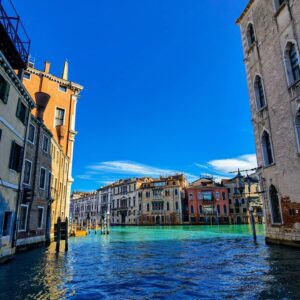 Giulio Berruti Instagram - Venice, the 1600 years old city, and a #mate40pro