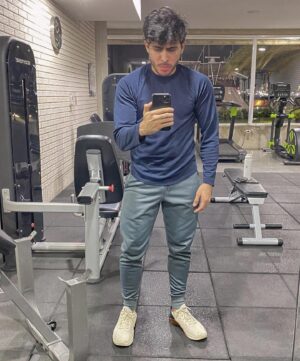 Giulio Mottola Instagram - Me gusta esta versión 💪🏻

Pd: “Circunstancial” es el nombre de mi próximo sencillo 📢
