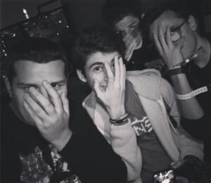 Giuseppe Greco Instagram - Non nascondetevi mai, siate sempre fieri di voi stessi...
#matesitalia #matesyt @vegasyt @surrealpower @stefanolepri @lookatsascha @favij @matesyt