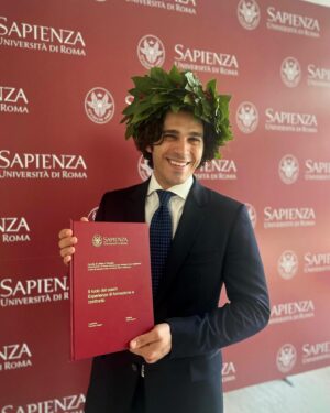 Giuseppe Maggio Instagram - Homo Sapiens Sapiens.
