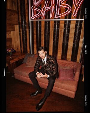 Giuseppe Maggio Instagram - About last night / Baby party 📸

Special thanks to @etro and @churchs 
Styling @giadazappa