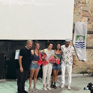 Gizem Soysaldı Instagram - Beşkapılarda 5 Gece Phokai Bağımsız Film Festivali✨✨✨✨ @focabelediyesi @fatihgurbuzfoca @beskapilarda5gece @karabey @oguzhancakirefe @kmlcfc @bentuncaybuarada @eunal71  @ceylanolcer @halukerdik @sezen.bildiri @ilhaneraslann @fahrigoreen @sadikkahraman @ozcanalperofficial @lousluna @atesberkay @sevincbalo @fatosyapici @subaloglu @sema.pektas @gultentaranc @umitsezgin @nazlielifdurlu @nihalyalciin @fotohasmetlum @lacinceylan @cengizorhonlu @ekokoymidphokaia @focantikotel @iyonpansiyon @focakirke @fokaibalikrestaurant @zeytunifoca @todorestoran @omerfarukbeskaya @demir.ifd @oykubeskaya ✨✨✨