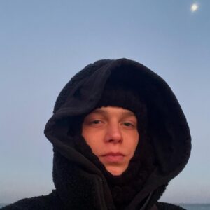 Gleb Kalyuzhny Instagram - 🎈🛼