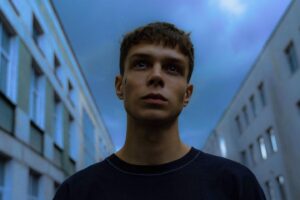 Gleb Kalyuzhny Instagram - состояние максимум 

ph: @slozhnoevprostom
