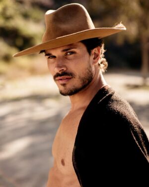 Gleb Savchenko Instagram - Maybe I should change my stage name to… Gleb Eastwood 🤠

Swipe 👉 

DESERT 🏜️ VIDEO LIVE NOW — LINK IN BIO