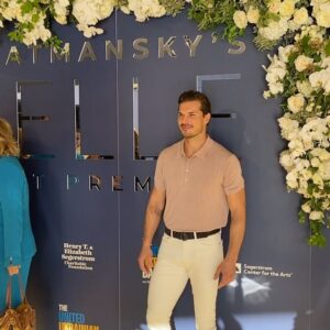 Gleb Savchenko Instagram - “Make Dance. Not War.” 
A powerful and moving performance of Ratmansky’s Gisell by the United Ukrainian Ballet. 
Thank you Elizabeth Segerstrom for a beautiful evening.