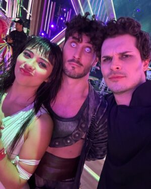 Gleb Savchenko Instagram - What a fantastic night on @dancingwiththestars 
A big shoutout to Emma and Mauricio for their incredible performance this season. Mauricio, your improvement has been amazing – you’re probably the most improved non-dancer celebrity who absolutely killed it this season. 

To all the remaining couples, I’m sending you all my best wishes and good luck. Each and every one of you is incredible. This is definitely one of my favorite nights on ‘Dancing with the Stars’ – I had a total blast. Much love to everyone! 💃🕺🌟