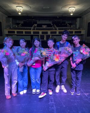 Glee Dango Instagram - I will forever be grateful for this group. 💗 Over these last few months touring with these incredible people, it has been so much fun, memories have been made and laughs will play over and over in my mind. These people are some of the most talented, professional, outgoing people I know and I’m so glad we got to do this incredible tour together. I’ll always remember this experience 💗🤍✨

“Beautiful things” our new single out now!! @minipopkids @emilywatt_official @idrees_noah @paxton.nair @bellamagbag_official @kaitlynkwok_official @karlibitme @leah.totten @pmichaelbradley 

#goodvibestour #minipopkids #minipopkidslive #gleedango #loveyall #💗 #love #sincerelywithlovemikeross
