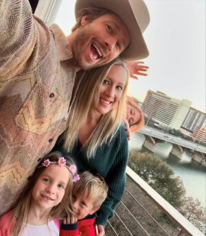 Glen Powell Instagram - HAPPY MAMA’S DAY!!!!

Sending love to all the mothers out there and hugs to those who are hurting today. 

@cyndyatx @laurenpowellwhatton