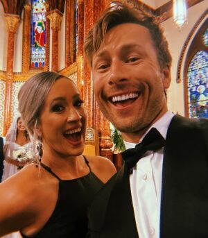 Glen Powell Instagram - HAPPY MAMA’S DAY!!!!

Sending love to all the mothers out there and hugs to those who are hurting today. 

@cyndyatx @laurenpowellwhatton