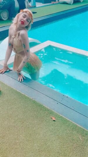 Glüme Harlow Instagram - Happy Birthday Federico Fellini you are celebrated with a Satyricon party by @kendallegetty