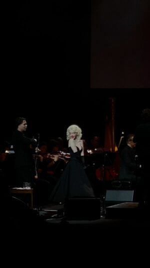 Glüme Harlow Instagram - Last night was beautiful. Thank you so much to @rufuswainwright and the @pacificjazzorch orchestra for having me at @theunitedtheater it was a dream come true. Standing backstage in the wings and hearing the live orchestra took me back to being a kid doing broadway. The smell and sounds of the theatre feel like home. I’m a very lucky girl to come back to it with the most talented people possible. 💋💋💋 

Hair by @seanjameshair ❤️