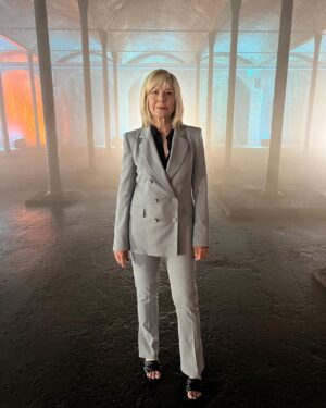 Glynis Barber Instagram - It’s fightclub on @hollyoaksofficial this week! Epic scenes with @richardblackwood putting his muscles to work for Norma. #moneymaker #fightclub