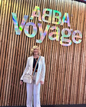 Glynis Barber Instagram - Wow what a mind bending, amazing experience @abbavoyage!
Thank you @aldridgeuk and Mark H for a really fun afternoon. #abba #thankyouforthemusic