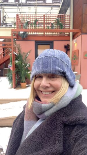 Glynis Barber Instagram - I know I know! Snow can be a real pain but it was still a lovely surprise stepping off the train in Liverpool today and seeing a winter wonderland. @hollyoaksofficial #snowday