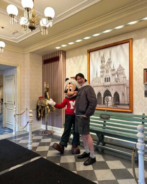 Go Kyung-pyo Instagram - #disneylandcalifornia with Mickey