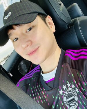 Go Kyung-pyo Instagram - 