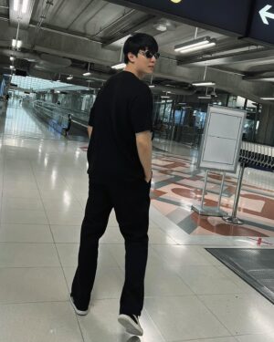 God Itthipat Thanit Instagram - The day goes by #moshioptic #sunglass365