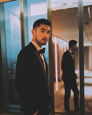 Godfrey Gao Instagram - 🥂Pre-Gala outfit snap without flash 📷For the complete video follow my IGTV 📺 #yoyuulab #marinedrive360tux #illuminateyournight #limitededition