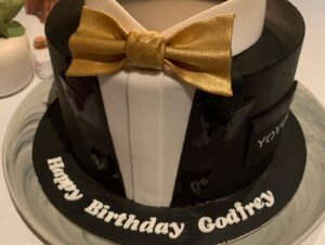 Godfrey Gao Instagram - 🎂 September is almost over, probably the most birthday cakes I’ve had in a while....But this one was extra special 😃 Thank you for all the birthday love #nevertoolate #birthdaycake #birthdayweekend #yoyuulab #jaanbykirkwestaway #michelinstar #f1