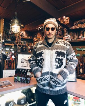 Godfrey Gao Instagram - 🍁Happy Canada Day eh! Craving my favorite breakfast spot in #northvan #tomahawkrestaurant sporting my #cowichansweater and matching #toque Can’t get any more canadian than this #yadunknow