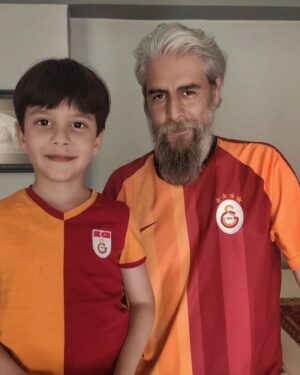 Gökhan Atalay Instagram - 🦁🦁
İyi ki.