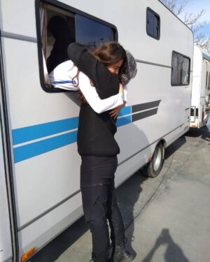 Gökhan Atalay Instagram - Yüzümüz görünmese de sevgimiz görünür.
#tozkoparaniskender 
16.00'da