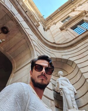Gökhan Keser Instagram - Bugün Barselona’da Huawei’nin birbirinden özel tasarımlarının olduğu “giyilebilir teknoloji” ürünlerinin global lansmanı için bir aradaydık.. Marka yüzü olmaktan mutluluk duyduğum Huawei ailesiyle yeni ürünleri tecrübe etmek çok keyifliydi 💫 

#fashionforward 
@huaweimobiletr 
@huaweimobile 

#işbirliği