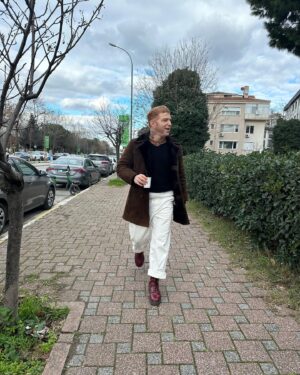 Gökhan Özoğuz Instagram - Gider gelirler