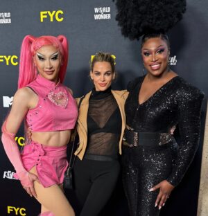 Goloka Bolte Instagram - The library was OPEN!! What an inspiring FYC event for @rupaulsdragrace season 16! So much love, passion, tenacity, and talent go into making this show. So proud of this incredible cast - they are the heart and soul of #RupaulsDragRace 💜

#everybodysaylove #rpdr #dragrace #dragracefyc