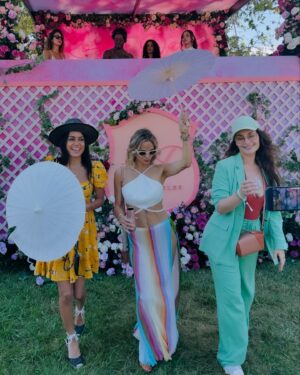 Goloka Bolte Instagram - Belated Rose Day snaps with some of my favorite humans. @tonyschubert no one throws an event like you do! 

🌸🌸🌸 @rosedayusa