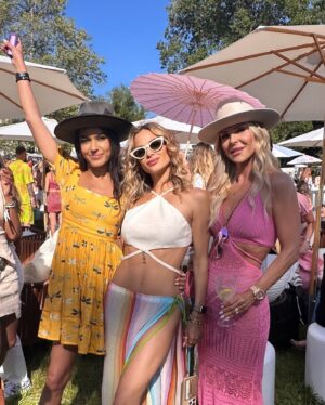 Goloka Bolte Instagram - Belated Rose Day snaps with some of my favorite humans. @tonyschubert no one throws an event like you do! 

🌸🌸🌸 @rosedayusa