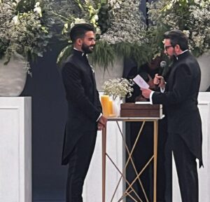 Gonzalo García Vivanco Instagram - Que manera de celebrar tanto Amor de mis queridos @carlosquintanillas & @carlosadyan .
Y que mejor que rodeado de personas que Admiro y Amo tanto, mi 7ma generación!! 💫❤️