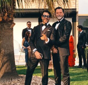 Gonzalo García Vivanco Instagram - Que manera de celebrar tanto Amor de mis queridos @carlosquintanillas & @carlosadyan .
Y que mejor que rodeado de personas que Admiro y Amo tanto, mi 7ma generación!! 💫❤️