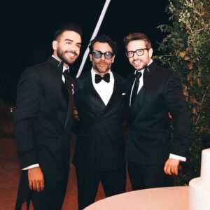 Gonzalo García Vivanco Instagram - Que manera de celebrar tanto Amor de mis queridos @carlosquintanillas & @carlosadyan .
Y que mejor que rodeado de personas que Admiro y Amo tanto, mi 7ma generación!! 💫❤️