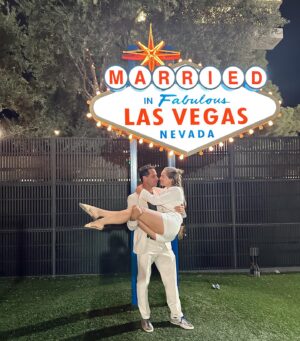 Gonzalo Valenzuela Instagram - “Lo que pasa en Las Vegas se queda en Las Vegas”