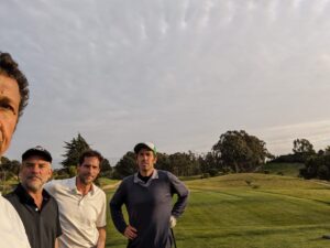 Gonzalo Valenzuela Instagram - Paddle,golf,box, amigos, familia y gracias !