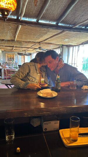 Gonzalo Valenzuela Instagram - Gracias por mi Cumpleaños amor de mis amores @kikasilvas 😴