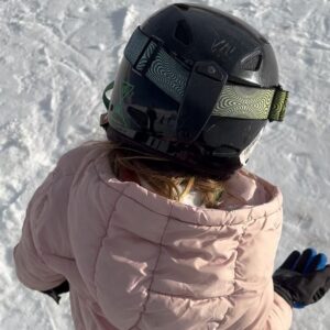 Gonzalo Valenzuela Instagram - Ver disfrutar la montaña como alguna vez yo la disfruté 🏔️ 
Lo heredado no se hurta. 
Gran fds de deporte, familia, montaña… maravillosa experiencia en @valle_nevado