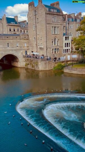 Goran Visnjic Instagram - It's not #Vltava but #riveravon in #Bath ...😉...Fitting piece anyway if you ask me... What do you think...?🤔...But one thing is for sure, such an amazing and beautiful city... 😊... #unescoworldheritage