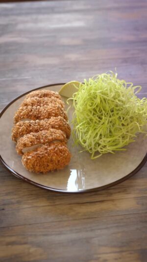 Goro Fujita Instagram - Quill Katsu - This took about as long as it takes to cook it for real (about 30min) 😆 But I don't know how, so I made Katsu in Quill. Built and animated in VR using Quill, rendered in Maya/Redshift