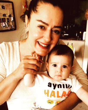 Gözde Okur Instagram - Halasının prensesi 🍭🧚‍♀️🎈