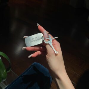 Grace Beedie Instagram - one hour until you get to meet her 🥰 @zerochillnetflix