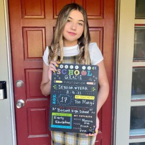 Gracie Whitton Instagram - Last First Day of High School 🥺. No one prepares us for this day. It’s worse than the first day of Kindergarten. My heart is so happy but so sad at the same time. Gracie, you are going to be changing the world and we already know that God has something special planned for you! Enjoy your last year and always remember Esther 4:14. We love you so much! -Mom and Dad-
