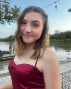 Actress Gracie Whitton HD Instagram Photos and Wallpapers November 2023