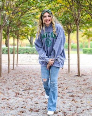 Gracie Whitton Instagram - Can’t believe how amazing these turned out! Here is a sneak peek! More to come! 📷 @ralphotoguy 👢 @lazyjranchwear 👖@walmart  @beabaylorbear #iamabaylorbear #BU26 🐻💚💛
