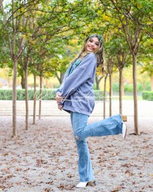 Gracie Whitton Instagram - Can’t believe how amazing these turned out! Here is a sneak peek! More to come! 📷 @ralphotoguy 👢 @lazyjranchwear 👖@walmart  @beabaylorbear #iamabaylorbear #BU26 🐻💚💛