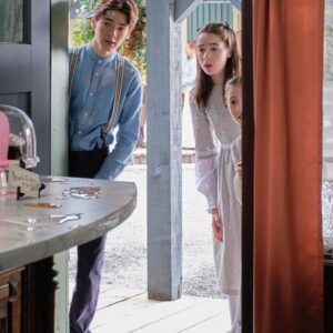 Gracyn Shinyei Instagram - Go watch @wcth_tv tomorrow on @hallmarkchannel !!!!